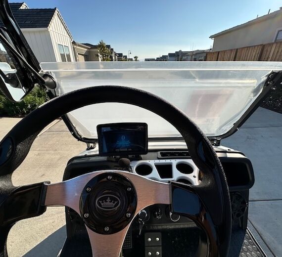 Evolution EV Classic 4 PRO – 4-Passenger Electric Golf Cart
