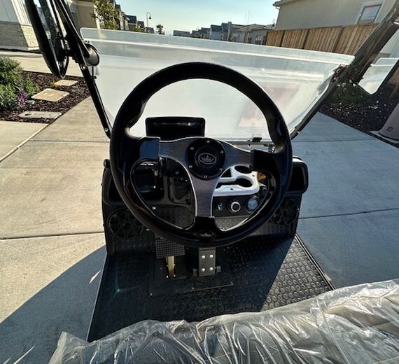 Evolution EV Classic 4 PRO – 4-Passenger Electric Golf Cart