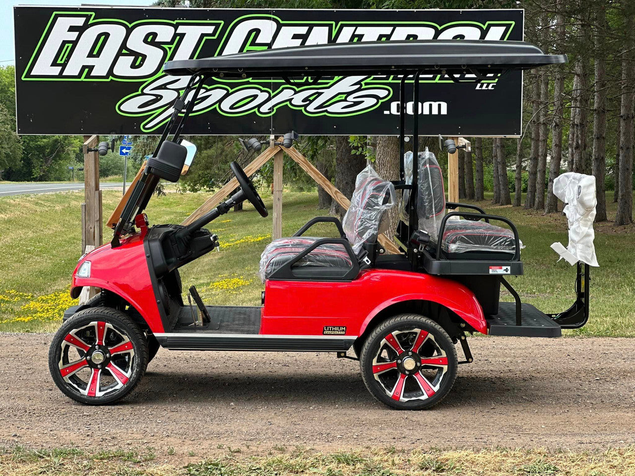 2023 Evolution EV Classic 4 PRO Lithium Electric Golf Cart Red 4-Seater 48V with Long-Range Battery