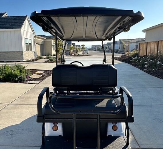 Evolution EV Classic 4 PRO – 4-Passenger Electric Golf Cart