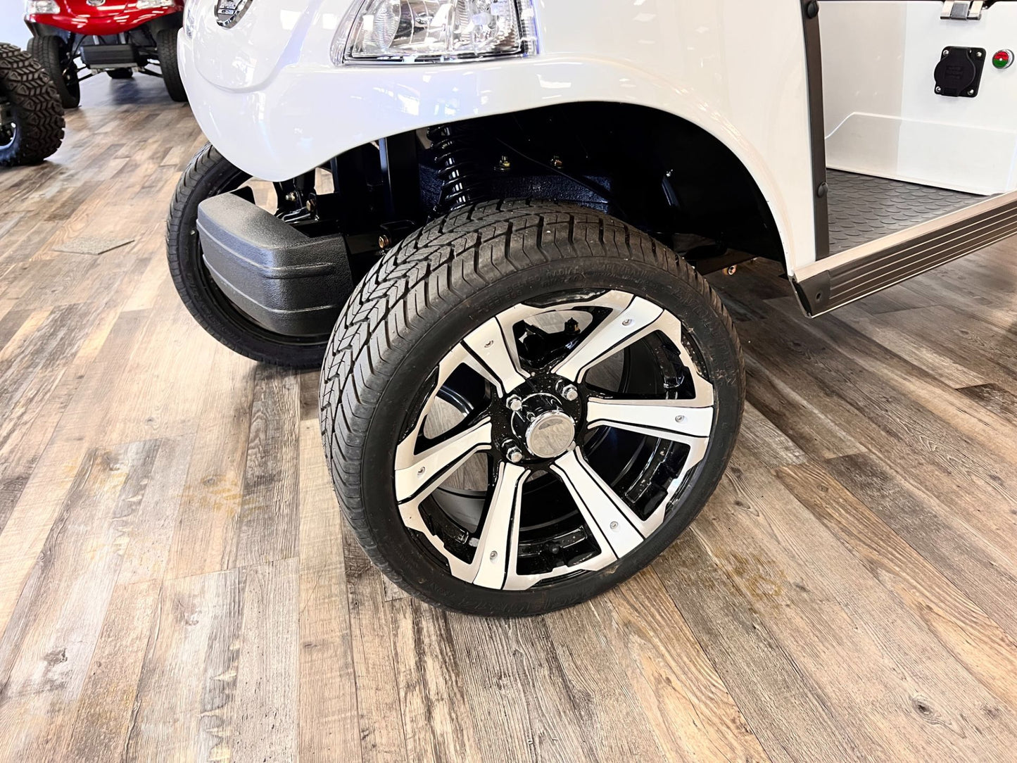 Evolution EV Classic 4 PRO Electric Golf Cart 4-Seater 48V with Enhanced Performance and Comfort